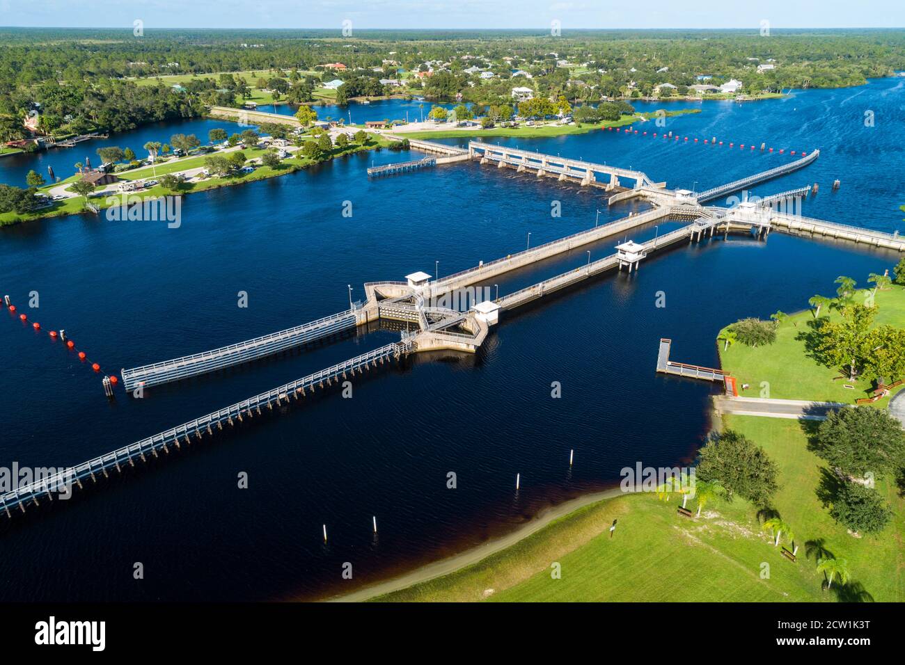 W.P. Franklin US Army Corps of Engineers Campground Damm und Schleusen Alva florida Stockfoto W.P. Franklin US Army Corps of Engineers Campground Damm und Schleusen Alva florida Stockfoto