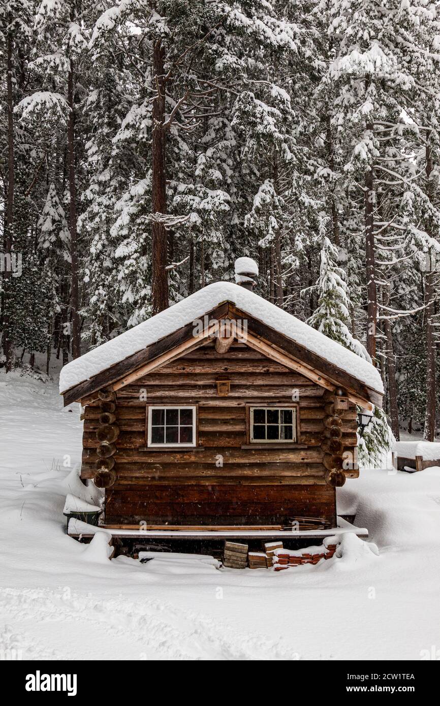 Canada Log Cabin Stockfotos Und Bilder Kaufen Seite 3 Alamy