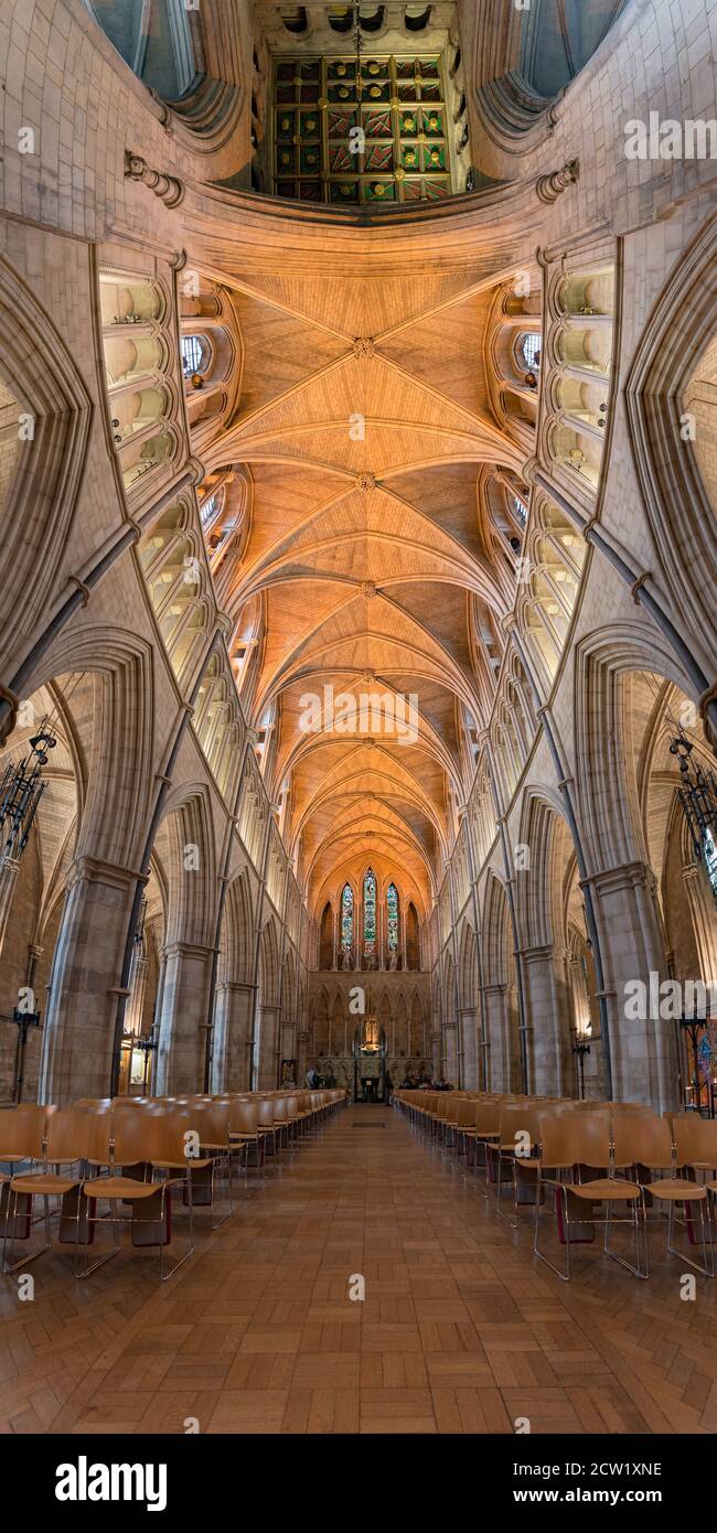 Innenraum der Southwark Cathedral (Kathedrale und Stiftskirche St. Saviour und St. Mary Overie), South London, Großbritannien Stockfoto