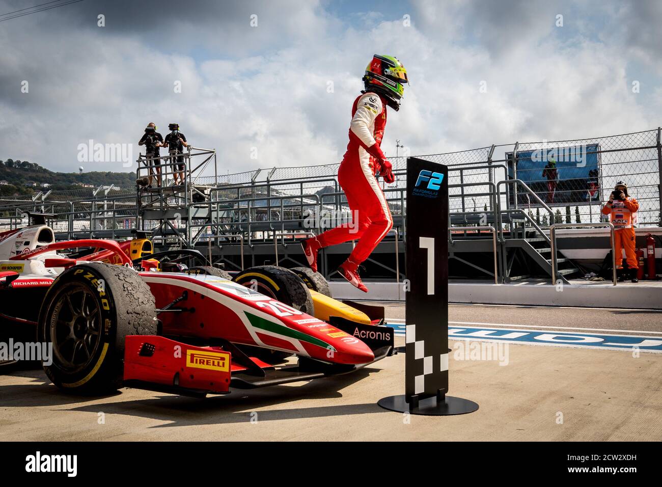 Schumacher Mick (ger), Prema Racing, Dallara F2 2018, Portrait, feiert seinen Sieg beim 10. Lauf der FIA Formel 2 Meisterschaft 2020 aus Stockfoto