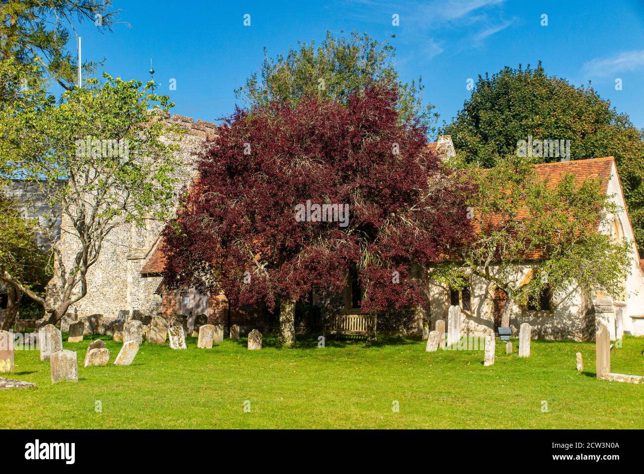 St. Mary the Virgin Kirche im Dorf Turville, Buckinghamshire - ein Quintessenz englischen Dorf, Standort von vielen Filmen und TV-Programmen Stockfoto