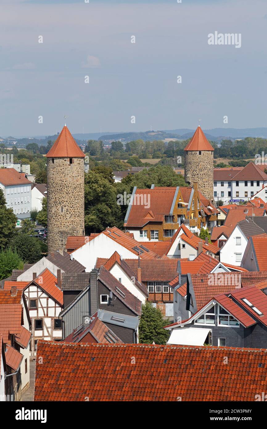 Grebenturm und Rosenturm, Fritzlar, Blick vom Grauen Turm, Hessen, Deutschland Stockfoto