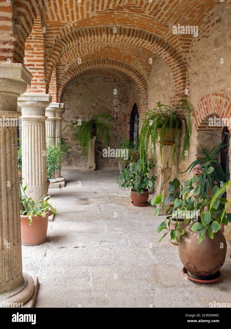 Claustro del Monasterio de El Palancar. Cáceres. Extremadura. España Stockfoto