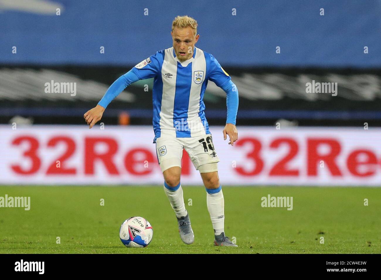 Alex Pritchard (10) von Huddersfield Town Matchbild Stockfoto