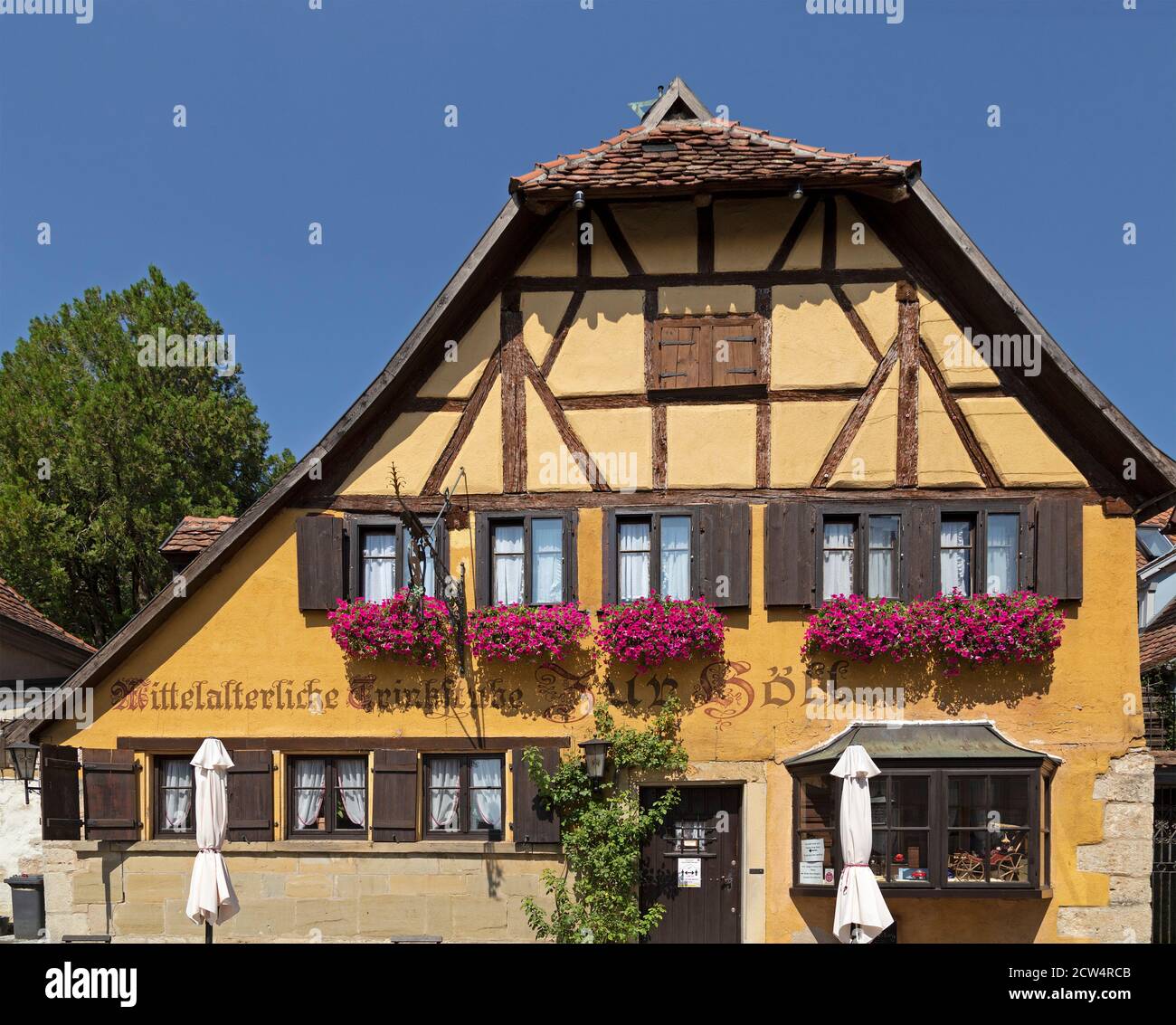 Mittelalterliche Kneipe zur Höll, Burggasse, Altstadt, Rothenburg ob der Tauber, Mittelfranken, Bayern, Deutschland Stockfoto