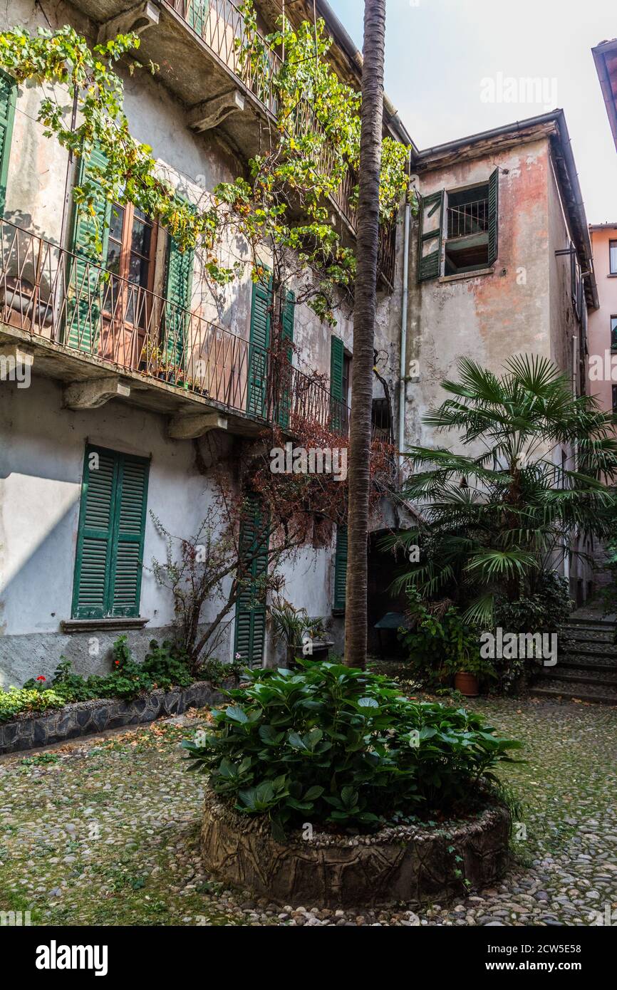 Zu Fuß in Bellano Stadt Stockfoto