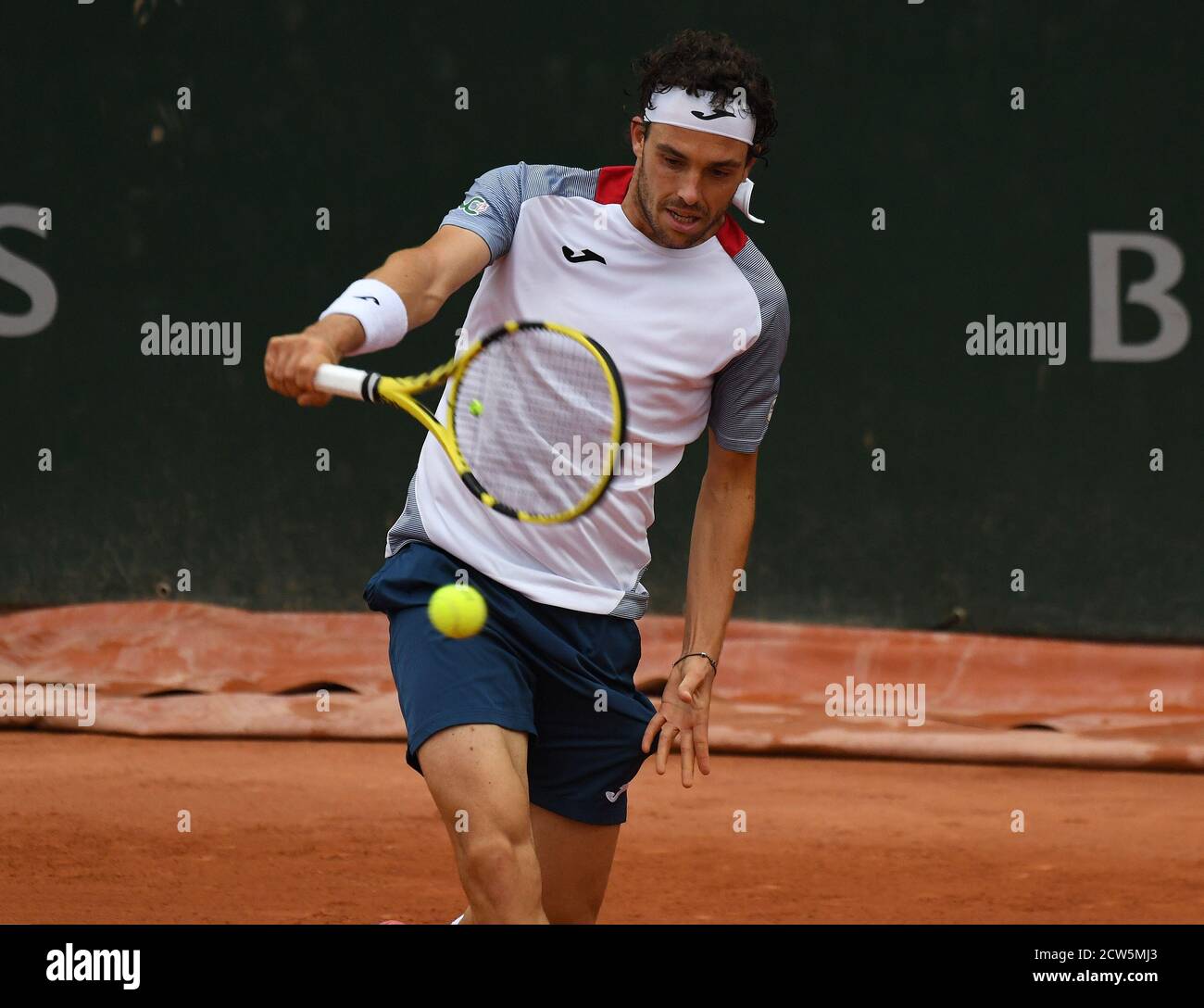 Paris, Frankreich. September 2020. Roland Garros Paris French Open 2020 Tag 1 270920 Marco Ceccianto (ITA) Dominik Koepfer (GER) Alex de Minaur (AUS) Antoine Hoang (FRA) Norbert Gombos(SLK) Credit: Roger Parker/Alamy Live News Stockfoto