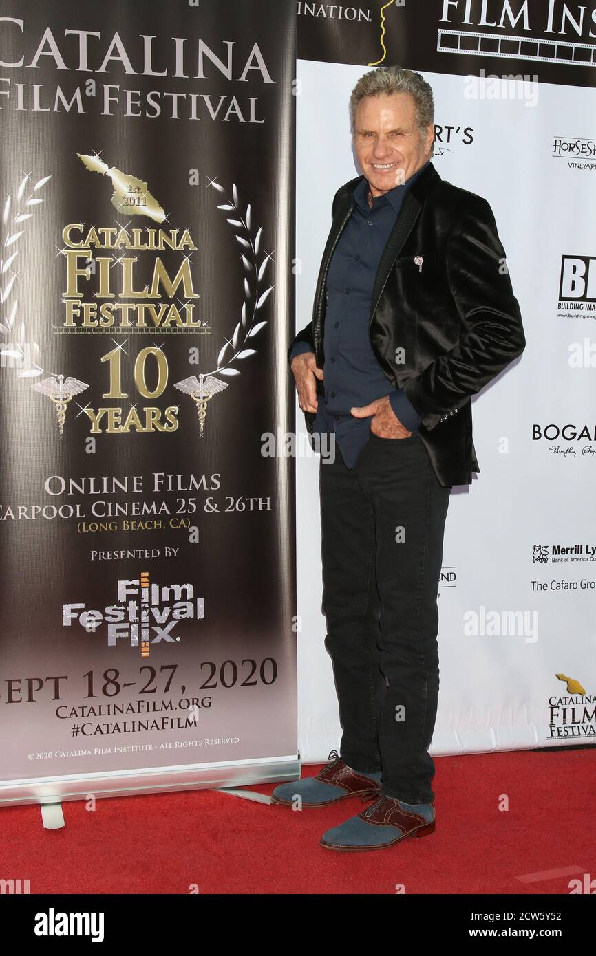 26. September 2020, Long Beach, CA, USA: LOS ANGELES - SEP 26: Martin Kove beim Catalina Film Festival Drive Thru Red Carpet, Samstag im Scottish Rite Event Center am 26. September 2020 in Long Beach, CA (Foto: © Kay Blake/ZUMA Wire) Stockfoto