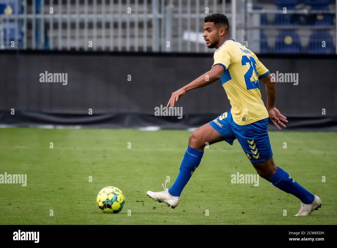 Broendby, Dänemark. September 2020. Anis Ben Slimane (25) von Broendby, WENN sie während des 3F Superliga-Spiels zwischen Broendby IF und AC Horsens im Broendby Stadion in Broendby gesehen wird. (Foto Kredit: Gonzales Foto/Alamy Live News Stockfoto