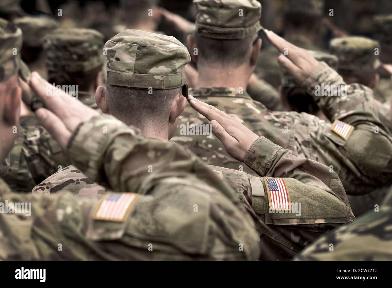 US-Soldatengruß. US-Armee. Militär der USA. Veterans Day. Memorial Day. Die Streitkräfte Der Vereinigten Staaten. Streitkräfte der Vereinigten Staaten von Amerika Stockfoto