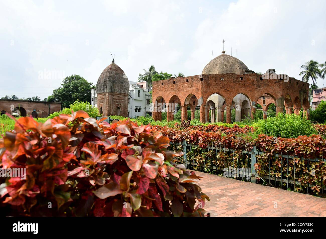 Antike Terrakotta-Tempel des 19. Jahrhunderts in Ambika Kalna, Westbengalen Stockfoto