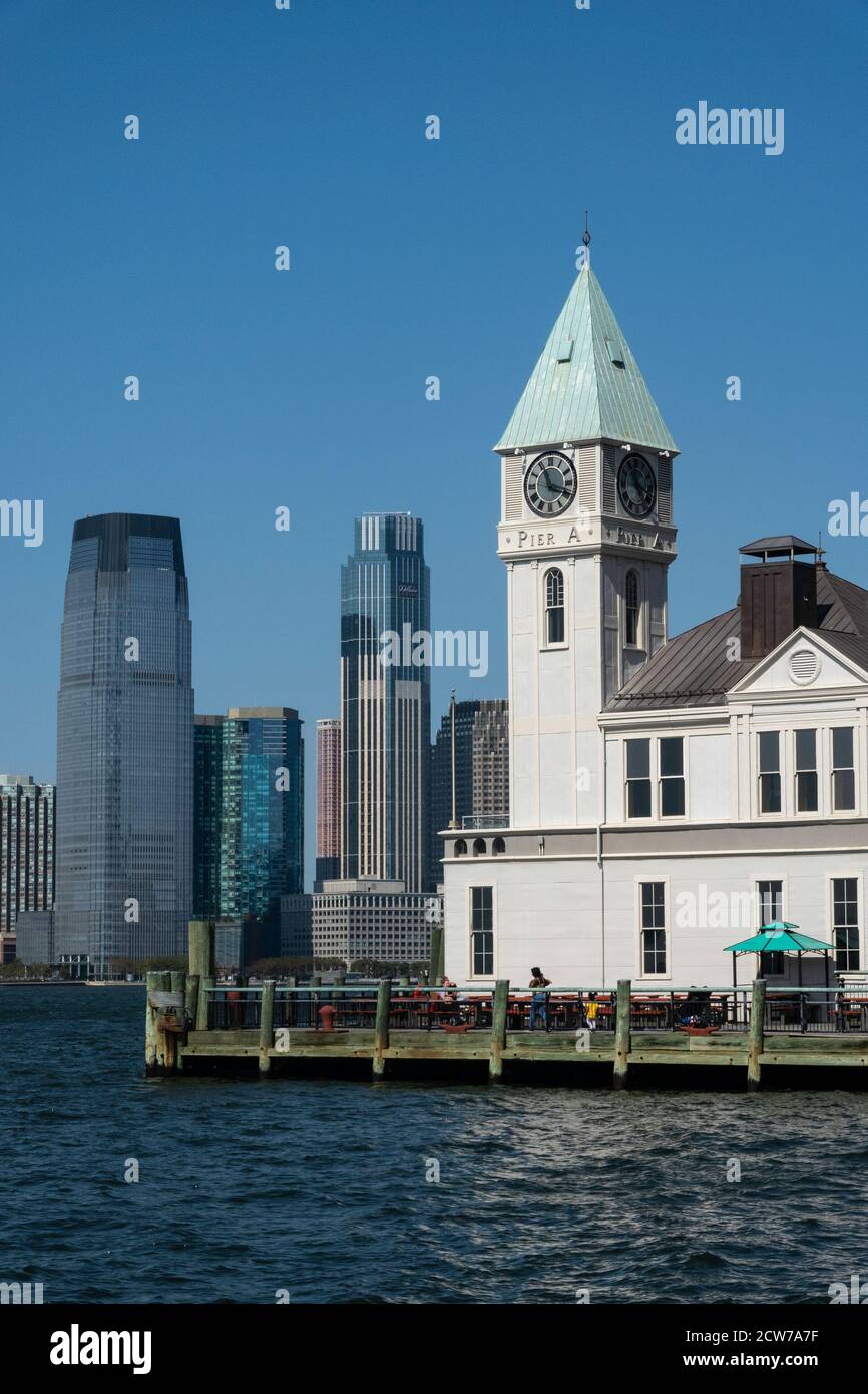 City Pier A ist ein Wahrzeichen im Battery Park, NYC, USA Stockfoto