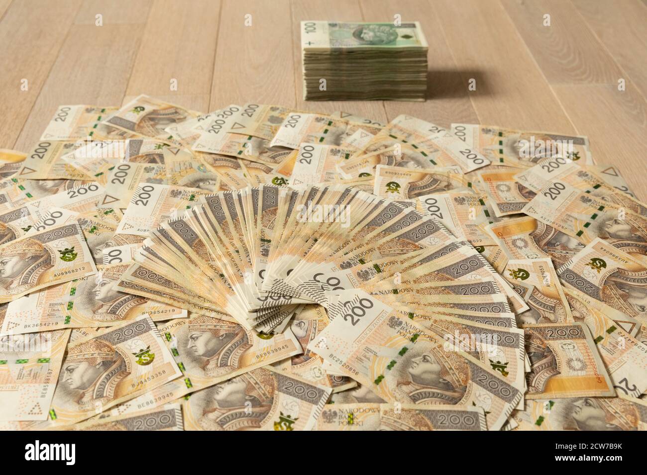 Eine Menge von 200 Zloty Rechnungen. Konzeptionelles Bild des Wirtschaftswachstums in Polen. Stockfoto