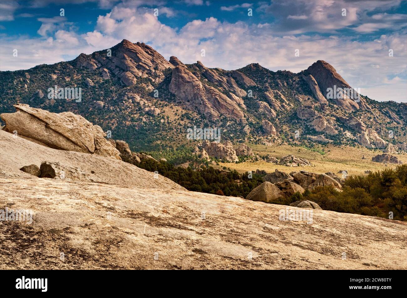 Granite Peak und Steinfells Dome in den Albion Mountains im City of Rocks National Preserve, Idaho, USA Stockfoto