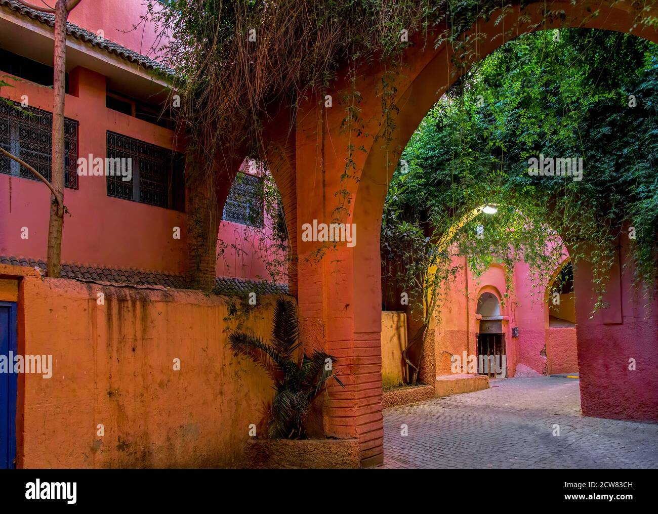 Bunte Gasse in Marrakesch die Marokko Rote Kaiserstadt. Stockfoto