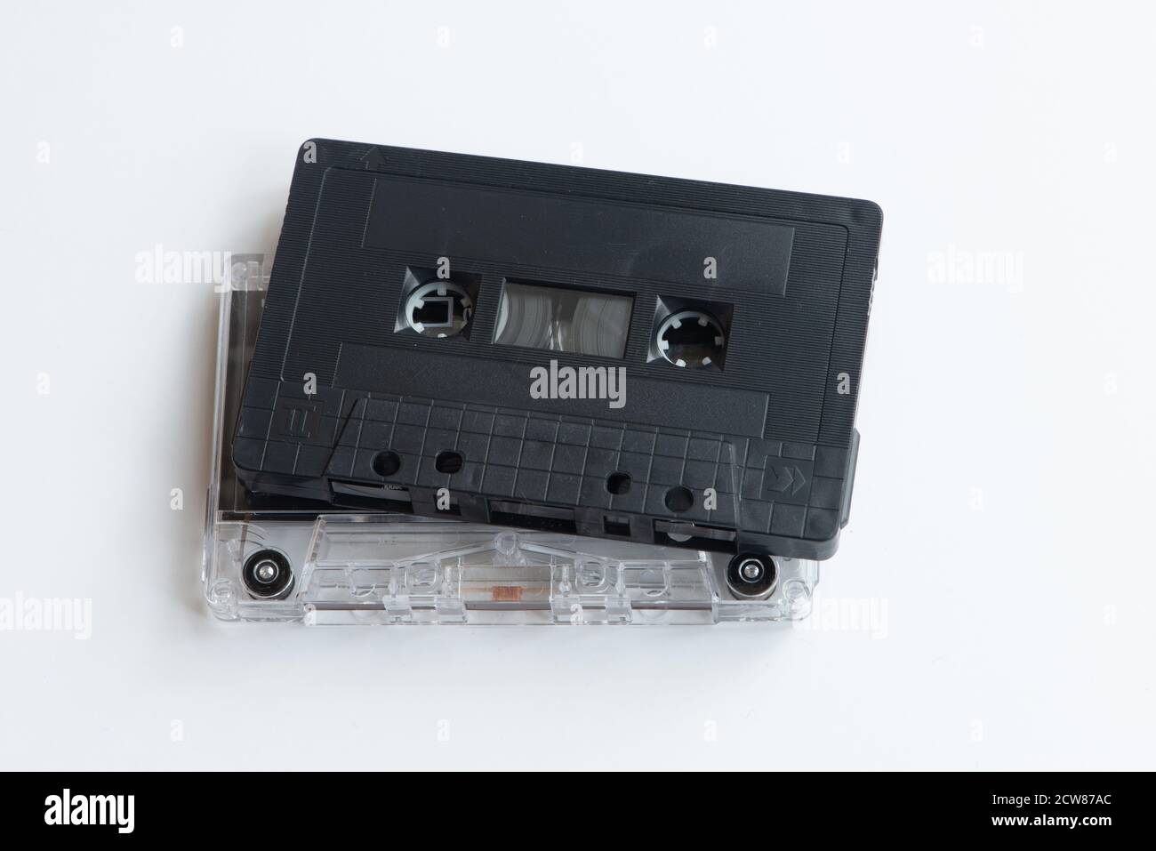 Retro-Kunststoff-Kassettenband aus 70er 80er Jahre 90er Jahre. Konzept der Musikgeschichte. Stockfoto