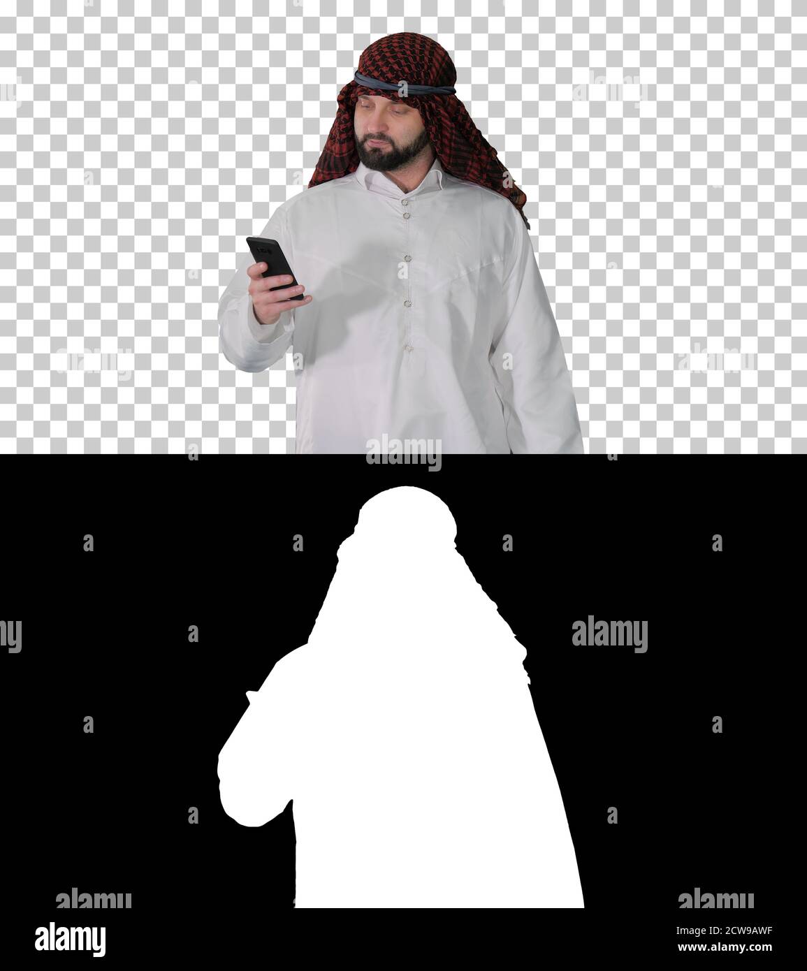 Arabischer Mann mit seinem Smartphone im Internet surfen oder Messagi Stockfoto