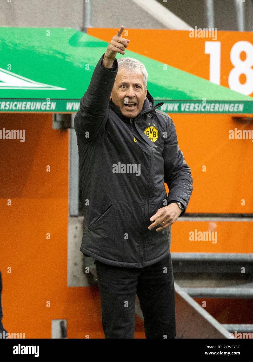 . Fußball, FC Augsburg (A) - Borussia Dortmund (DO) 2: 0, Bundesliga, 2. Spieltag, Saison 2020/2021, am 26. September 2020 in Augsburg/WWKARENA/Deutschland. Hinweis der Redaktion: Die DFL-Vorschriften verbieten die Verwendung von Fotografien als Bildsequenzen und/oder quasi-Video. ¬ Verwendung weltweit Stockfoto