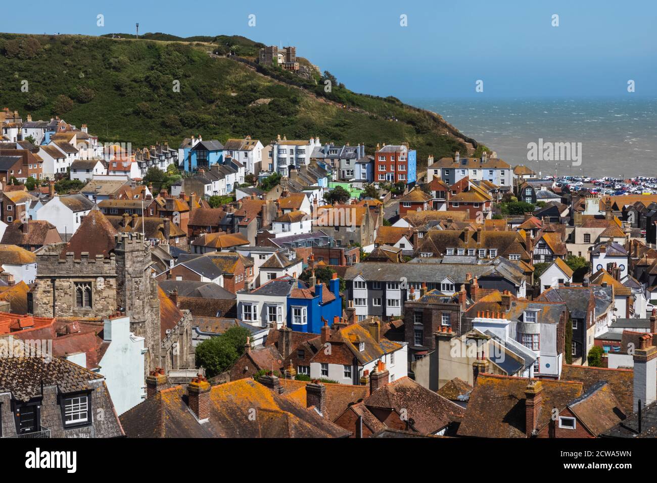 England, East Sussex, Hastings, erhöhte Ansicht der Stadt vom West Hill Stockfoto