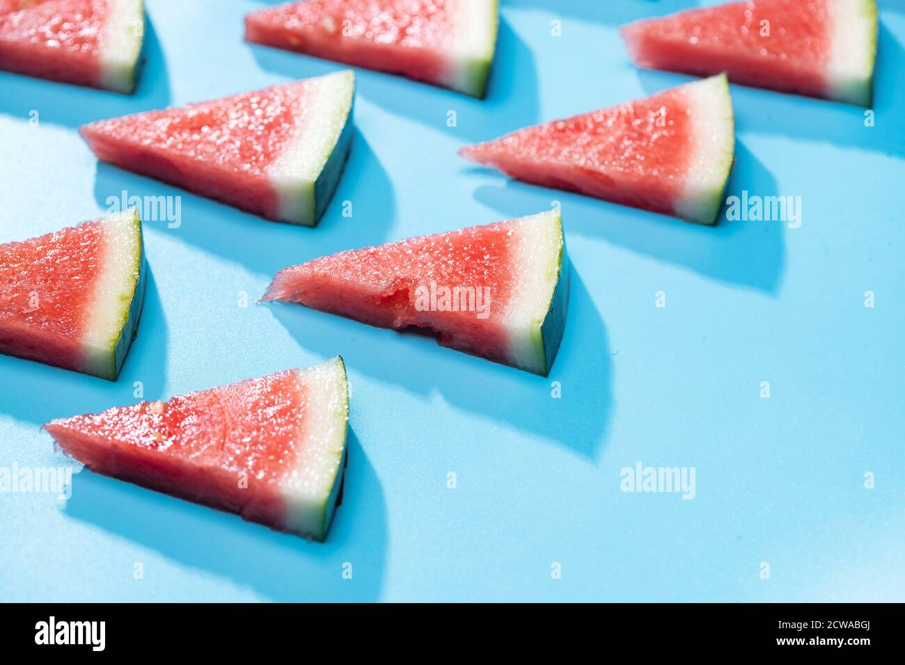 Reihen von Wassermelonenscheiben Stockfoto