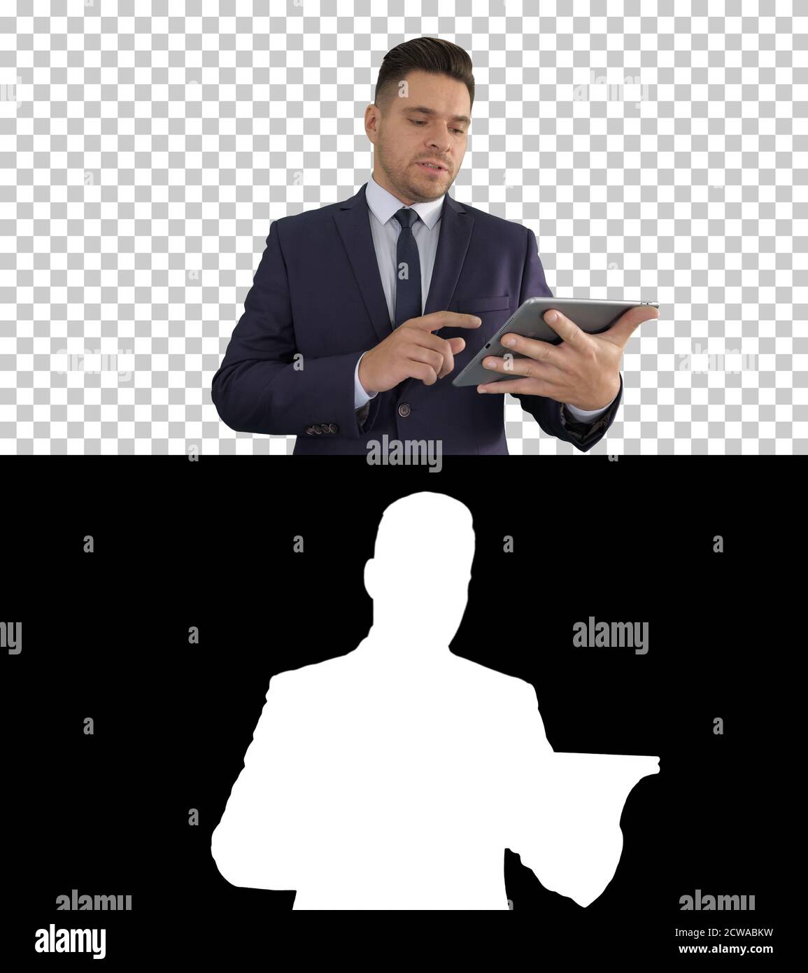 Geschäftsmann präsentiert vom Tablet, Alpha Channel Stockfoto