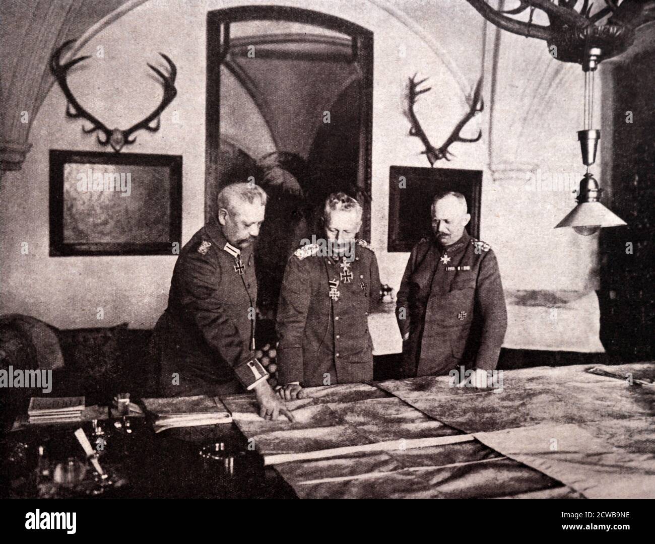 Deutsche Hauptverwaltung, General Paul von Hindenburg, Kaiser Wilhelm II., General Erich Ludendorff. 1915 Stockfoto