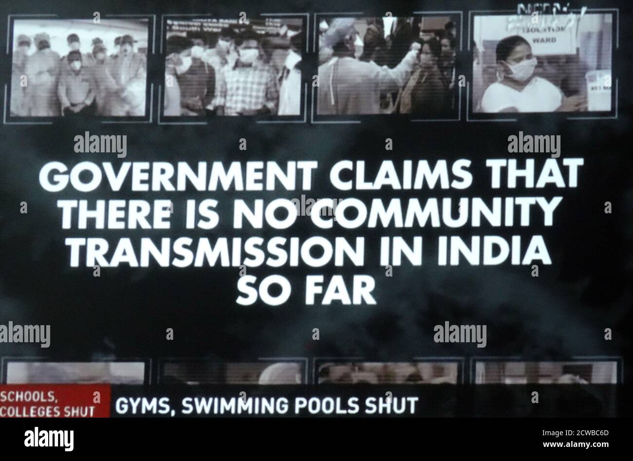 Indische Fernsehnachrichten berichten während der Corona Virus Pandemie. März 2020 Stockfoto