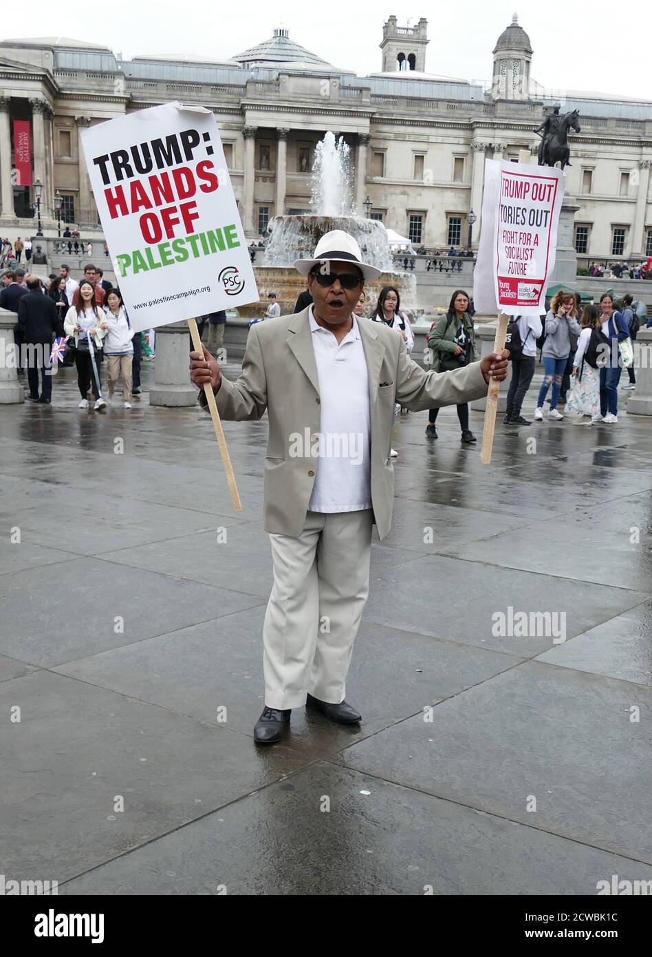 Foto, das während einer Demonstration am Trafalgar Square gegen US-Präsident Donald Trump während seines Besuchs in London aufgenommen wurde. Juni 2019 Stockfoto