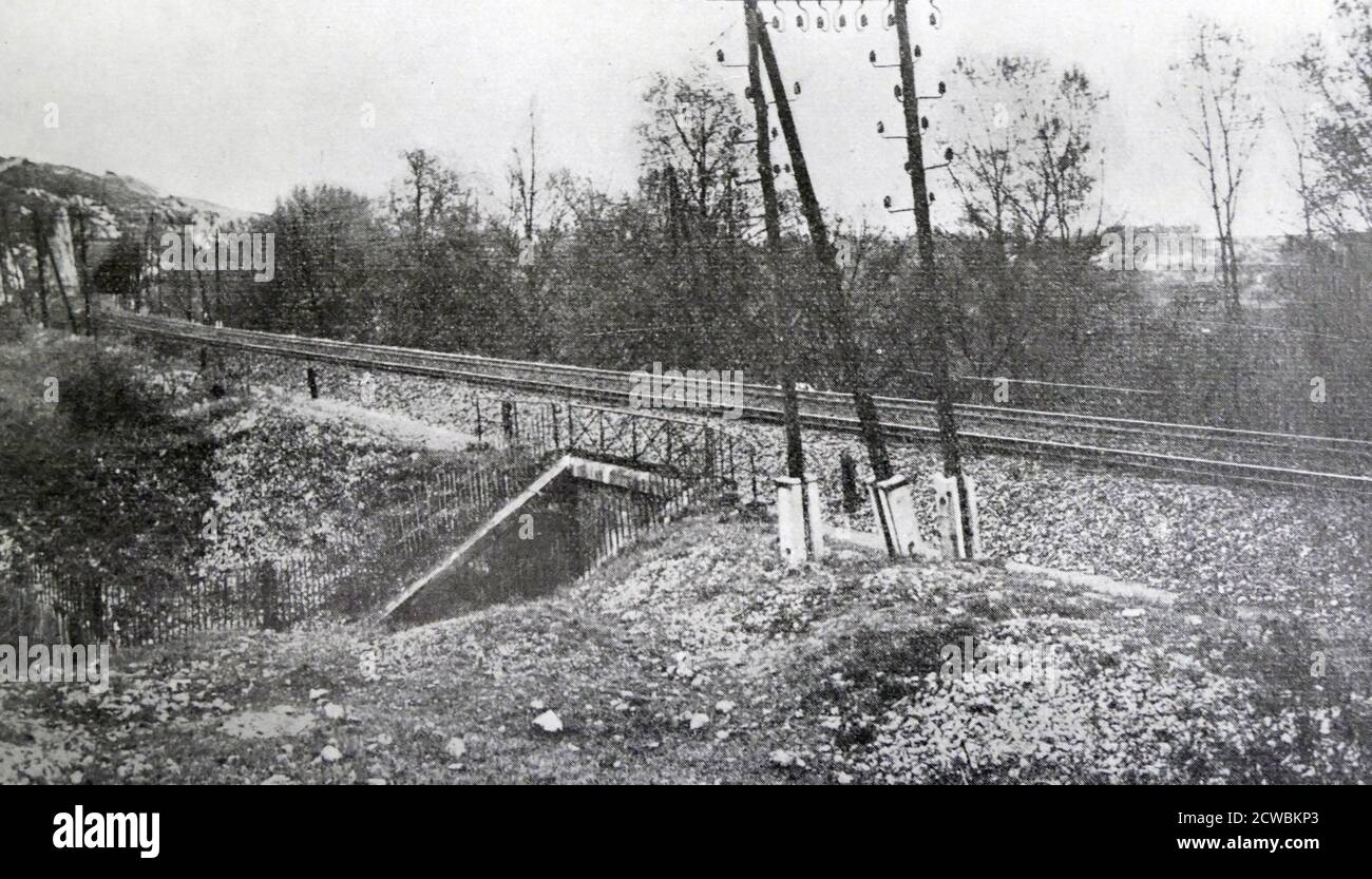 Schwarz Weiss Korper Stockfotos Und Bilder Kaufen Alamy