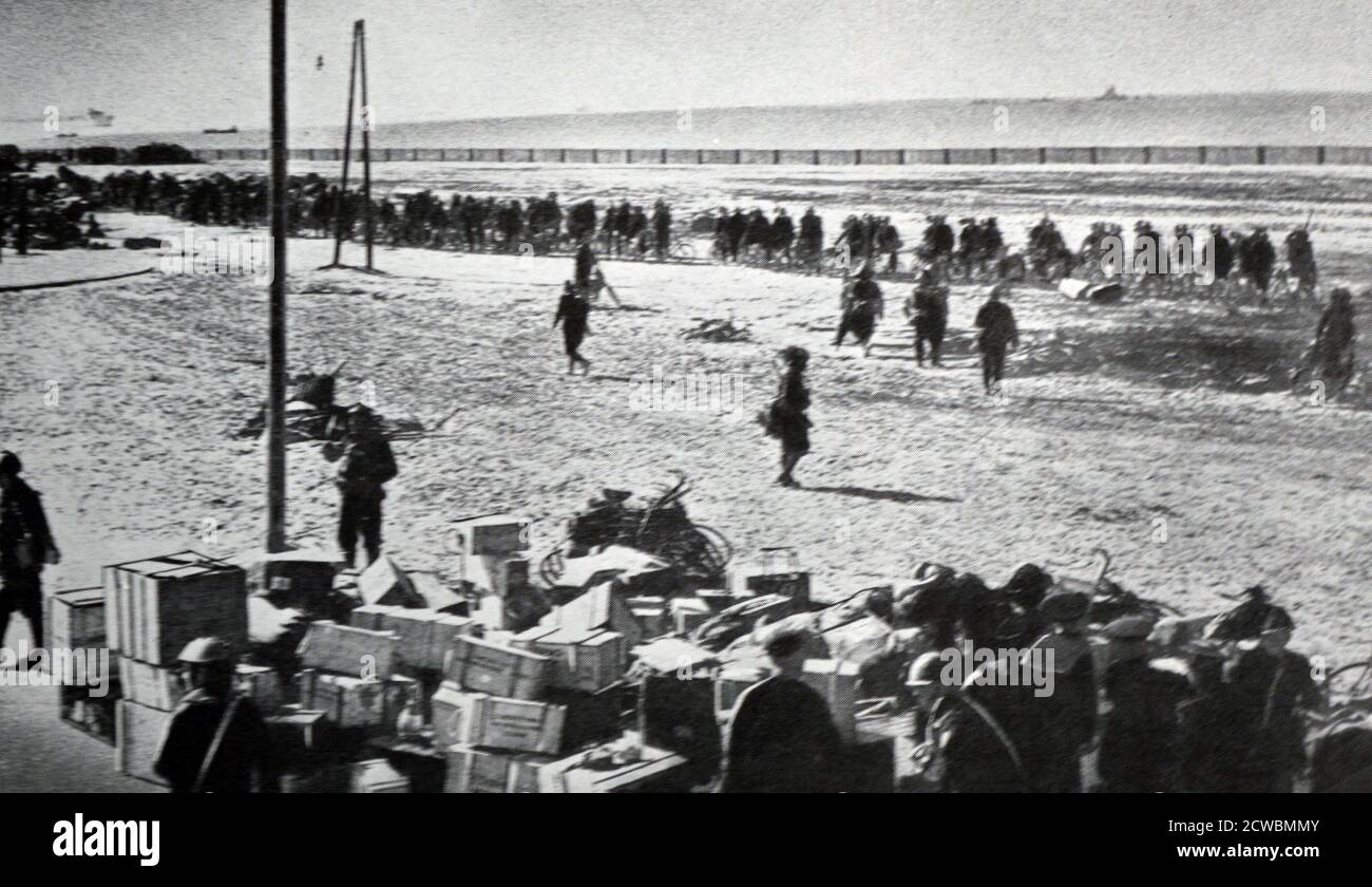 Schwarz-Weiß-Fotografie mit dem Titel "Italienischer Würgegriff auf Albany am Karfreitag 1939"; eine Truppeneinheit auf Fahrrädern landet im Hafen von Durazzo Stockfoto