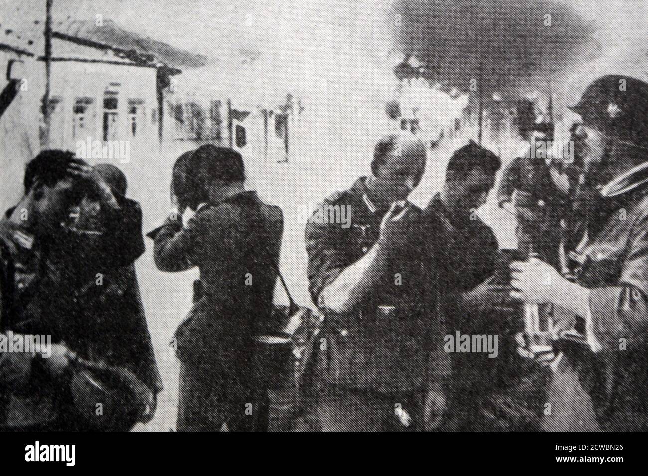 Schwarz-Weiß-Fotografie des Zweiten Weltkriegs (1939-1945) zeigt deutsche Gefangene in Witebsk. Stockfoto