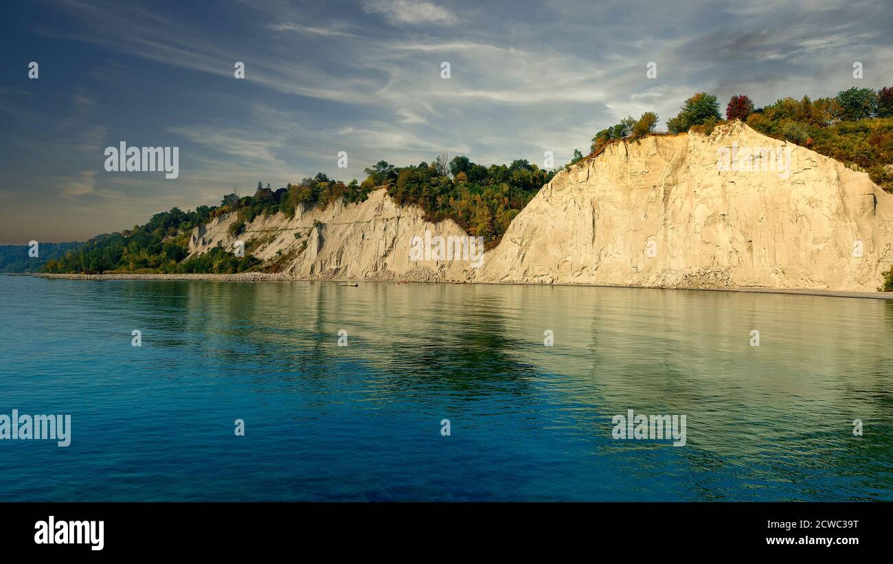 Scarborough Bluffs ist ein 300 Fuß hohe Böschung am Ufer des Lake Ontario in Toronto Ontario Kanada. Stockfoto