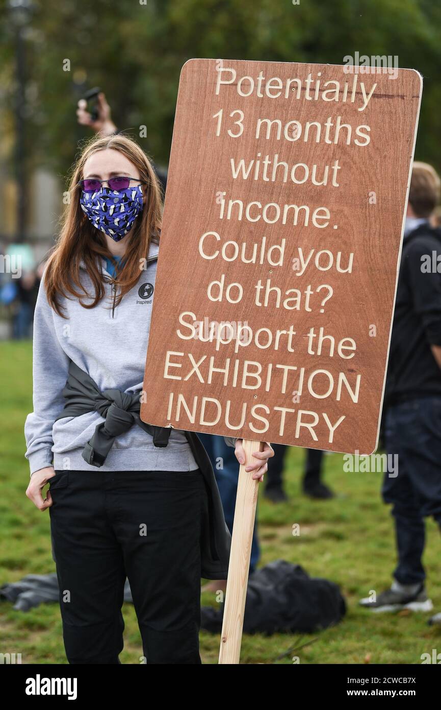 London, Großbritannien. September 2020. Veranstaltungen Industriearbeiter versammeln sich zum stillen Protest #WeMakeEvents - "Stand as one" am Parliament Square in London, Großbritannien am 29. September 2020. Foto von Tabatha Fireman/Female Perspective/Alamy Live News Stockfoto