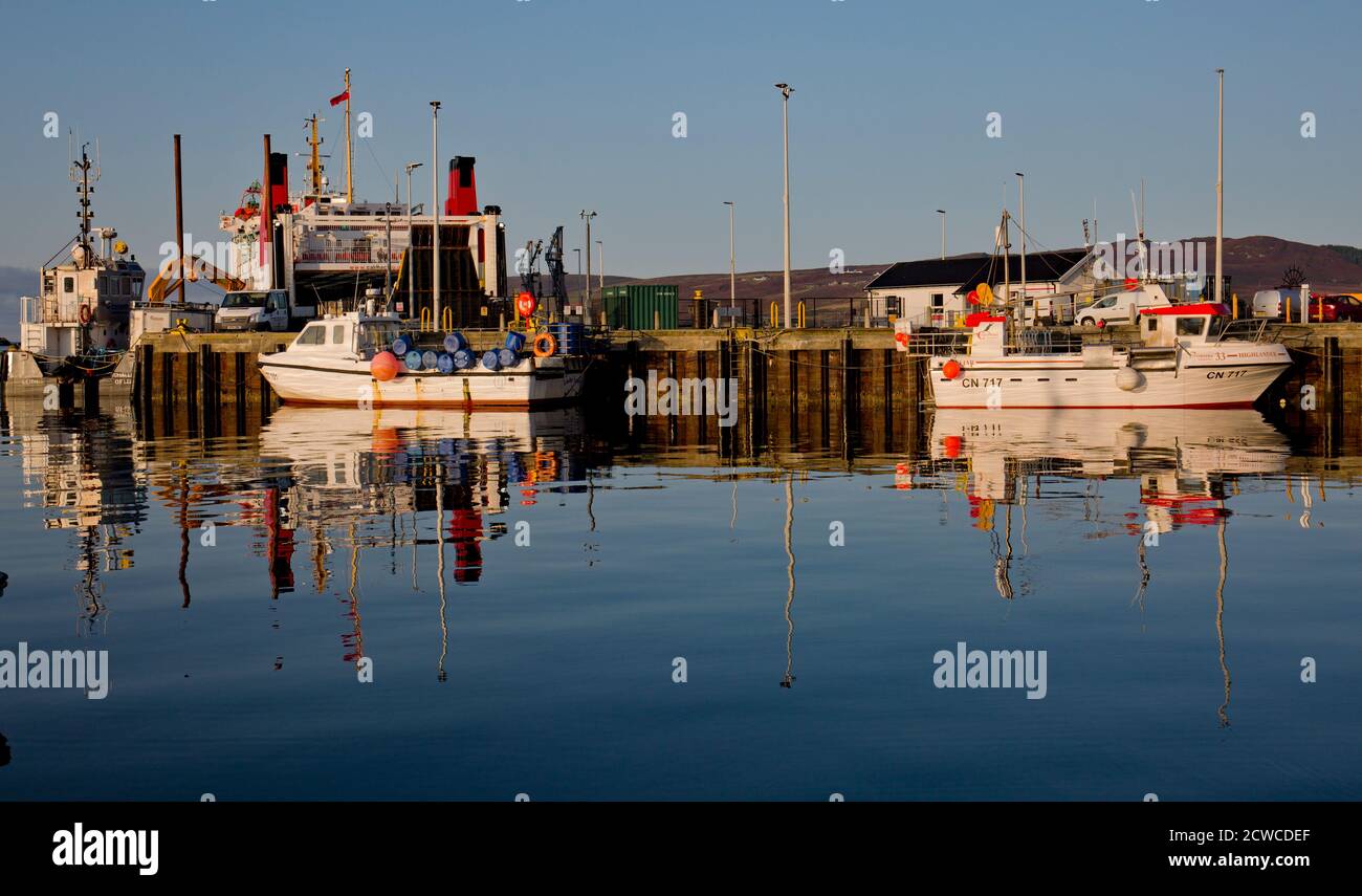 Die Islay Fähre Boot in Port Ellen Hafen, Islay Stockfoto