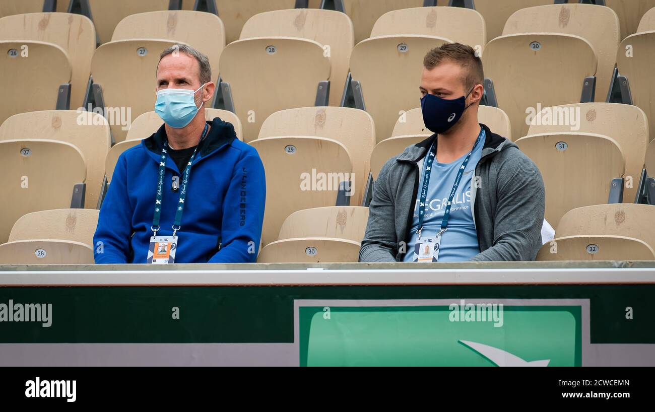 Paris, Frankreich. September 2020. Trainer Michael Geserer während der ersten Runde beim Roland Garros 2020, Grand Slam Tennisturnier, am 29. September 2020 im Roland Garros Stadion in Paris, Frankreich - Foto Rob Prange / Spanien DPPI / DPPI Credit: LM/DPPI/Rob Prange/Alamy Live News Stockfoto