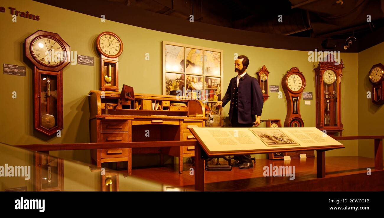 Das National Watch & Clock Museum, Uhren und Züge Display, männliche Schaufensterpuppe, Ausstellung, Zeitmesser, Lancaster County, Pennsylvania, Columbia, PA Stockfoto