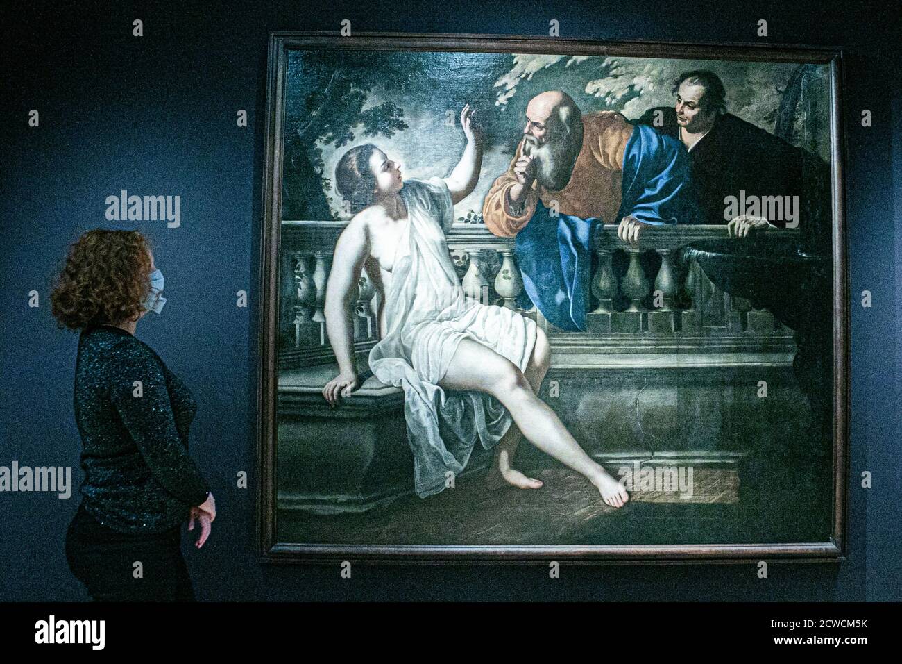 LONDON, Großbritannien, 29. September 2020. Susannah und die Ältesten um 1652.die erste Artemisia-Ausstellung des Werkes von Artemisia Gentileschi (1593-1654), die wegen der Coronavirus-Covid-Sperre in der Nationalgalerie verschoben wurde. Die Inspiration dafür ist der Erwerb von 2018 Gentileschis Selbstporträt als Heilige Katharina von Alexandria (um 1615-17), das erste Gemälde des Künstlers, das in eine öffentliche Sammlung in Großbritannien aufgenommen wurde. Die Ausstellung läuft vom 03. Oktober 2020 bis zum 24. Januar 2021 Credit: amer ghazzal/Alamy Live News Stockfoto