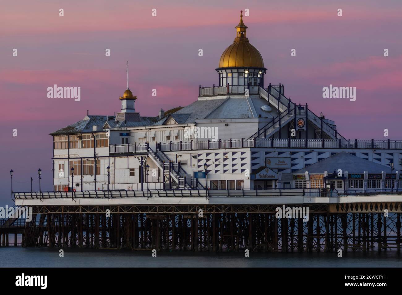 England, East Sussex, Eastbourne, Brighton Pier Stockfoto