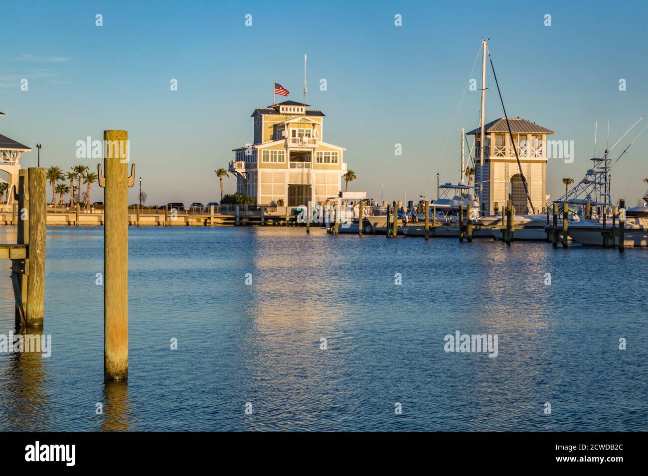 Hafenmeisterbüro am Gulfport Small Craft Harbour in Gulfport, Mississippi, USA Stockfoto