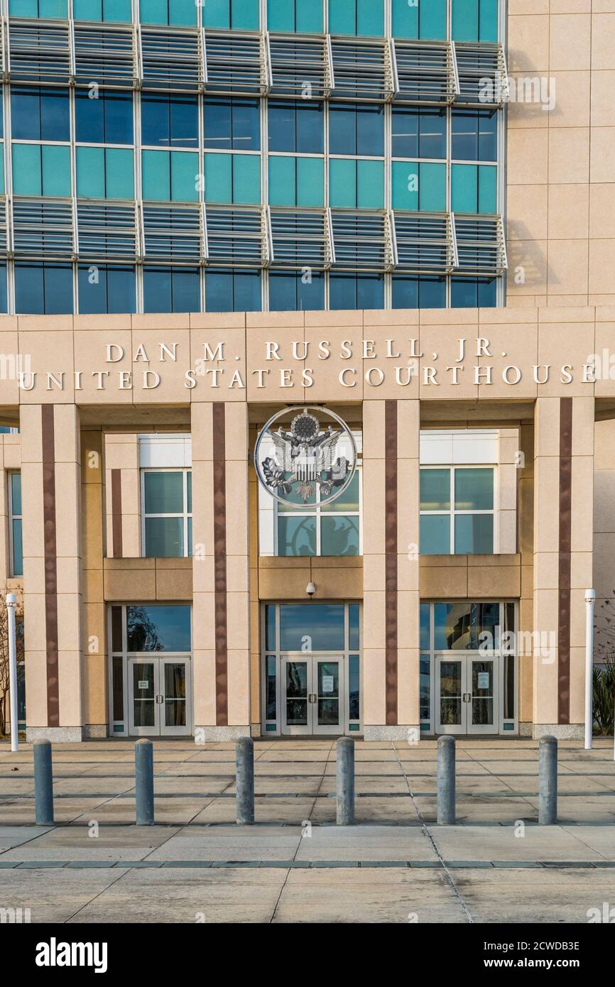 Eingang zum Dan M. Russell Jr. United States Courthouse in Gulfport, Mississippi Stockfoto