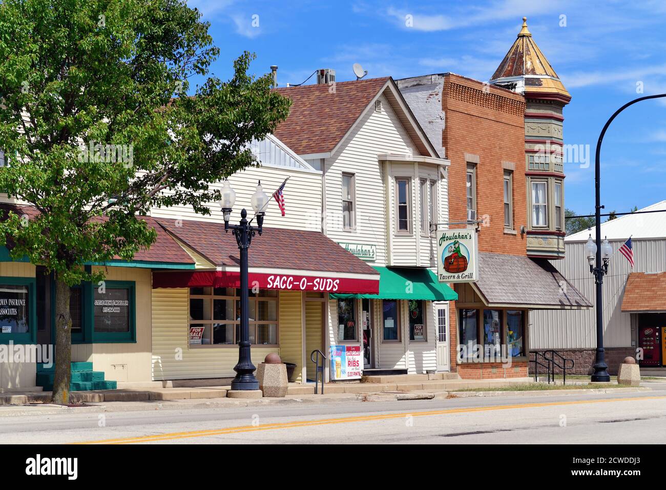 Waterman, Illinois, USA. Einige bunte Gebäudefassaden entlang einer Hauptstraße in einer kleinen Illinois Gemeinde. Stockfoto
