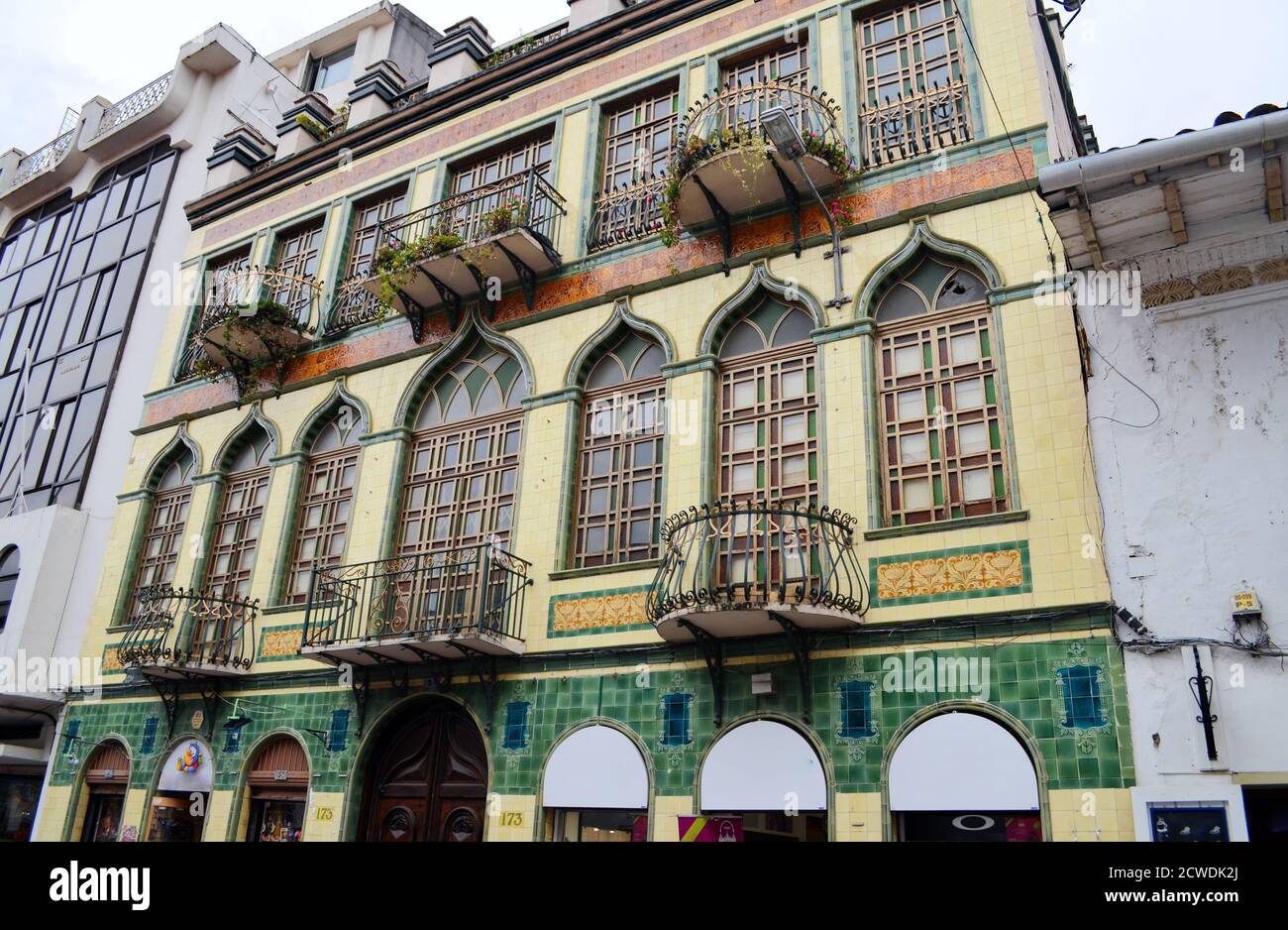 Cuenca, Ecuador - Gebäude am Parque Calderón Stockfoto