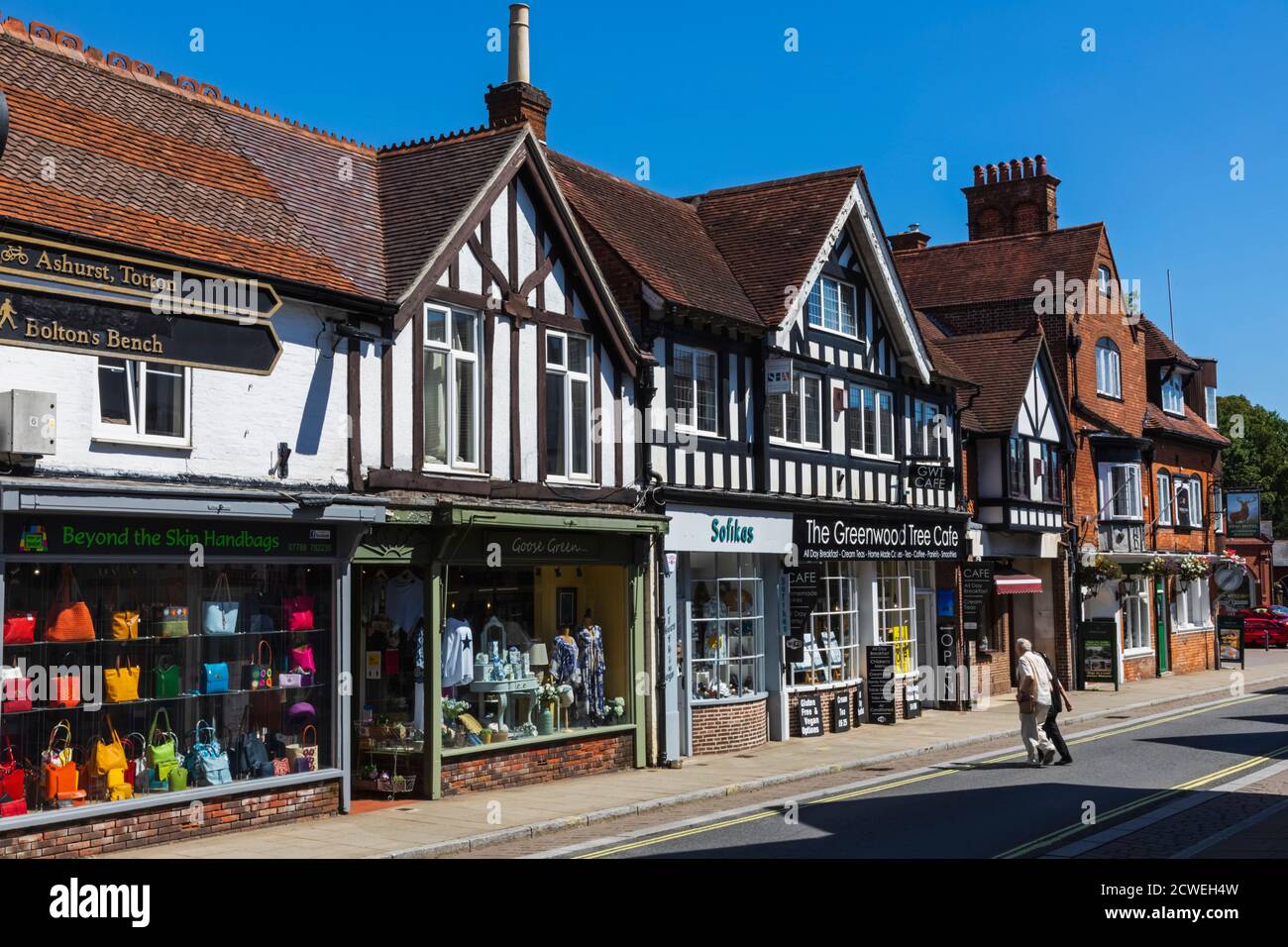 England, Hampshire, New Forest, Lyndhurst, Street Scene Stockfoto