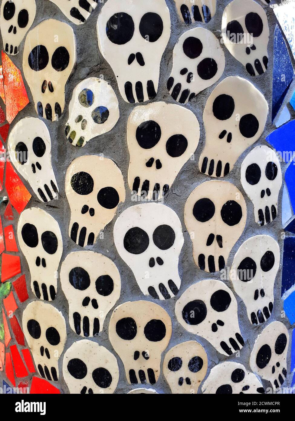 Viele Schädel zusammen. Tag der Toten. Stockfoto