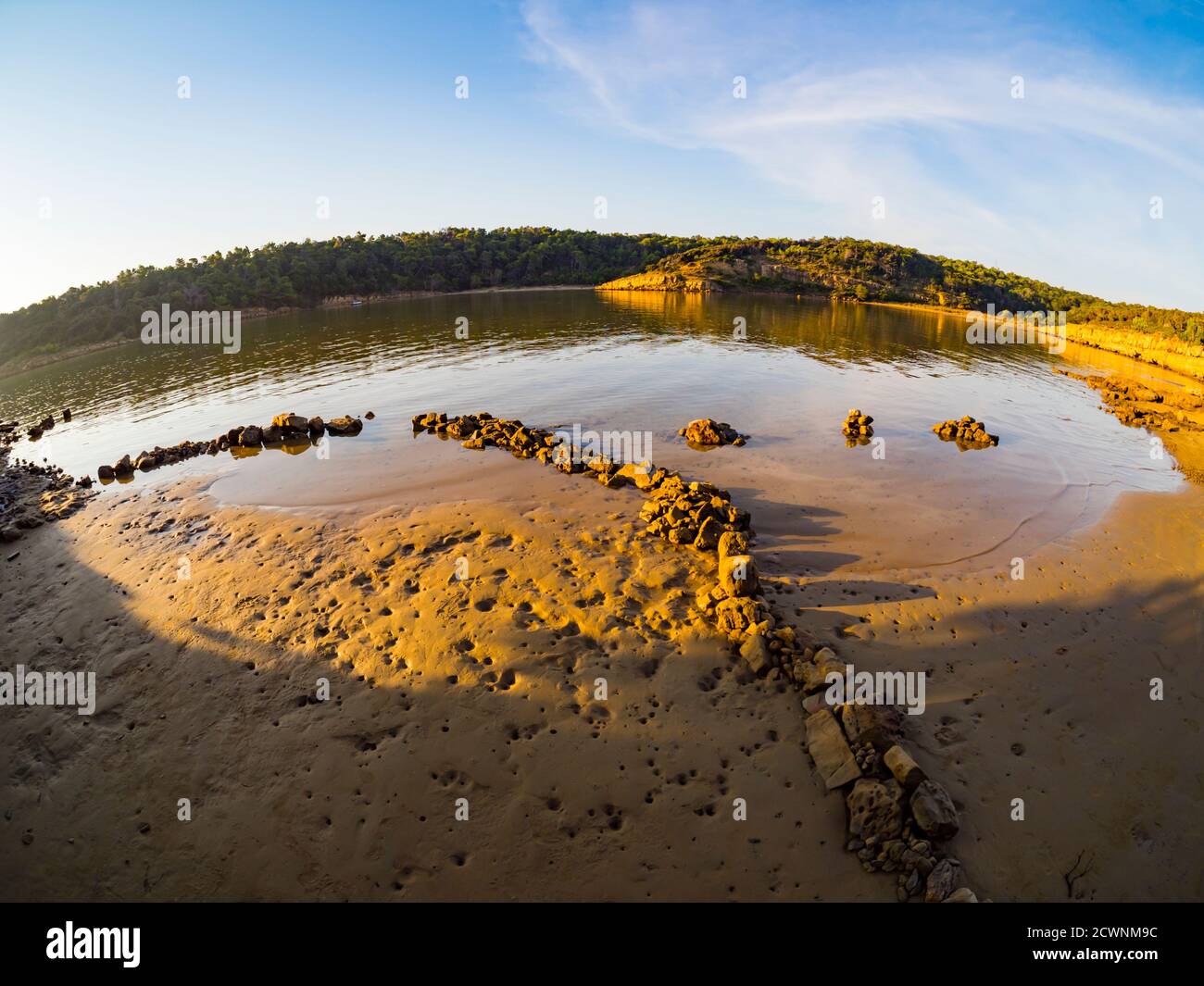 Tertiärmergel und Sandsteine des Strandes von Lopar auf Rab Insel Kroatien Europa Stockfoto