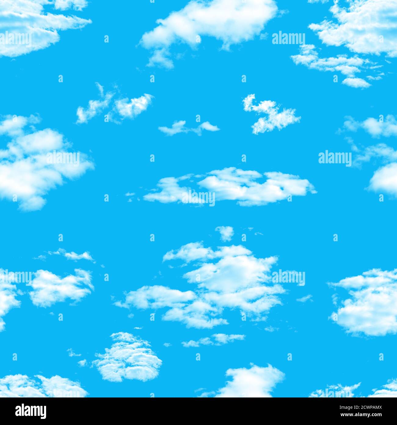 Nahtloses Muster. Blauer Himmel mit weißen Wolken Stockfoto