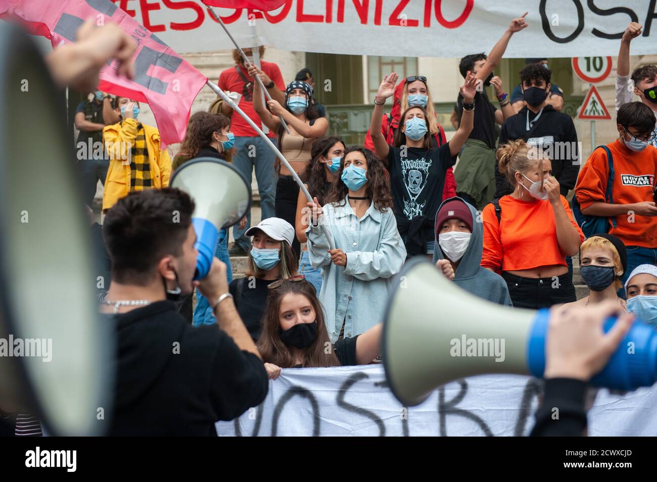 Rom, Italien, 25/09/2020: Studenten bei Kundgebung gegen italienische Bildungspolitik. © Andrea Sabbadini Stockfoto