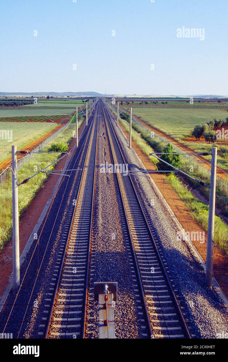 Der AVE-Track. Provinz Ciudad Real, Castilla La Mancha, Spanien. Stockfoto