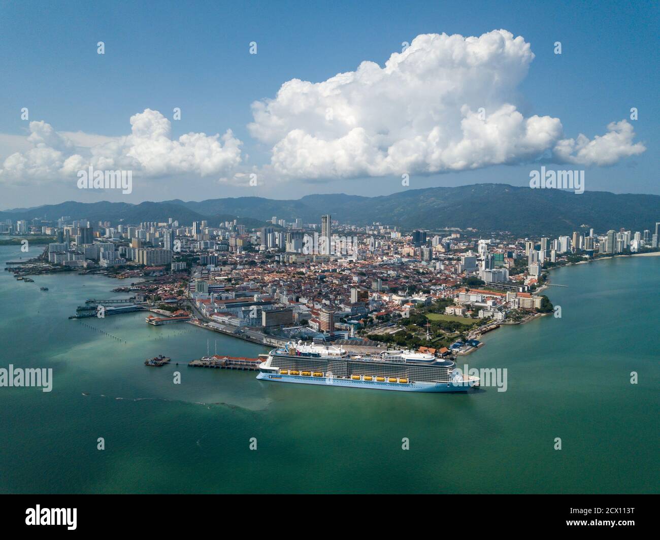 George Town, Penang/Malaysia - Nov 18 2019: Kreuzfahrt Besuch Penang Georgetown in sonnigen blauen Tag. Stockfoto