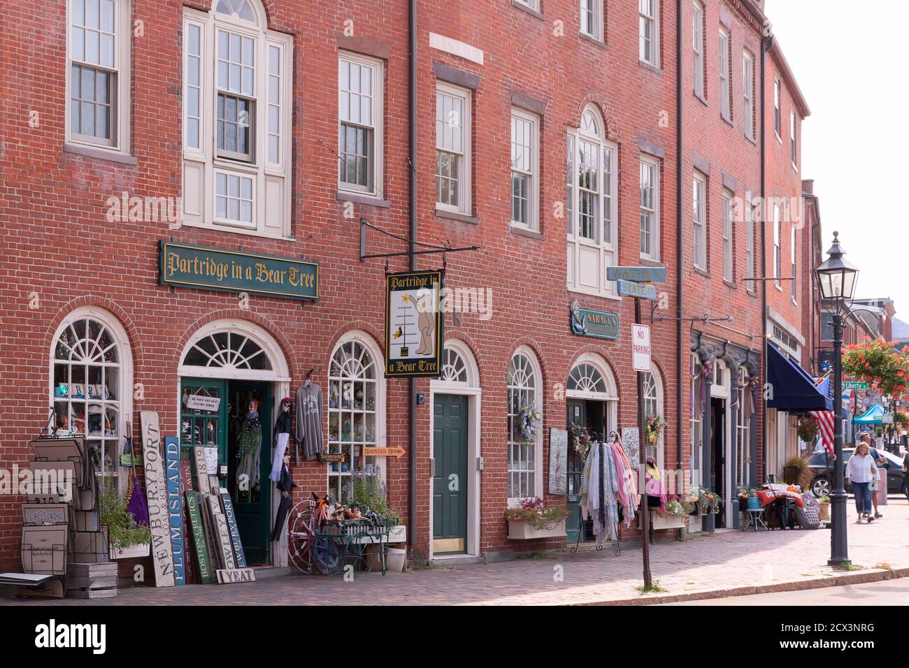 Geschäfte und Geschäfte in der Nähe des Marktplatzes in Newburyport, Massachusetts. Stockfoto